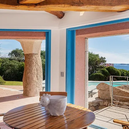 Villa Corallina - *